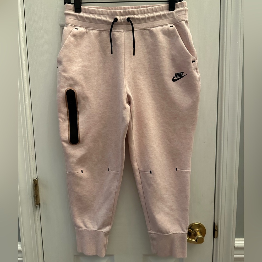 Nike Tech Fleece Joggers Pants Womens Size Medium Lightweight Fleece Light Pink